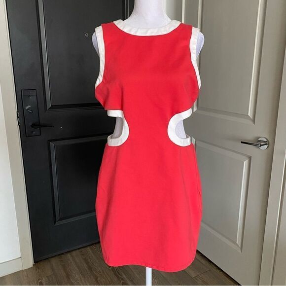 STAUD Mini Dolce Dress with Side Cut Outs in Hibiscus and White Size L - Picture 1 of 7